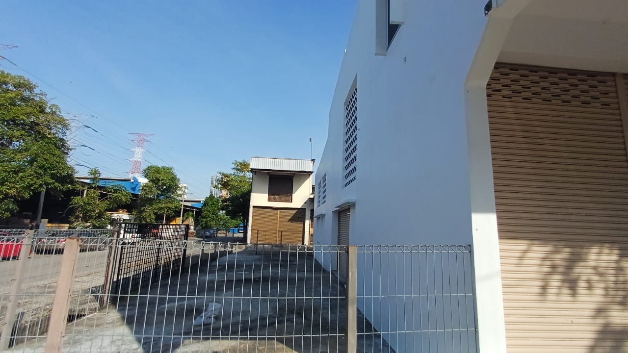 Taman Nagasari 1.5-Storey Light Industrial  Corner 