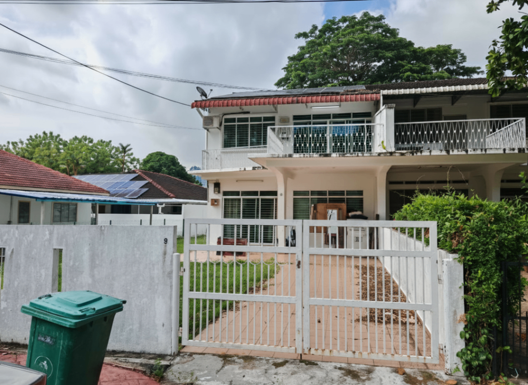 Semi D Tanjung bungah off road 