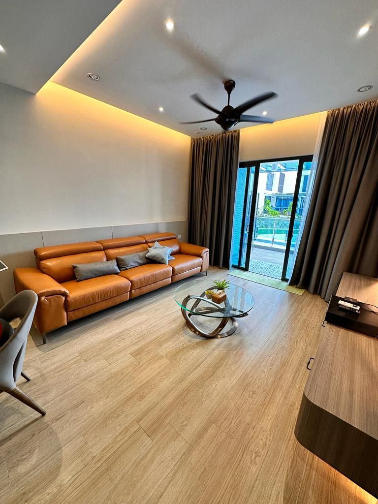 [Seaview] Queens Residences, Queen Waterfront | Renovated