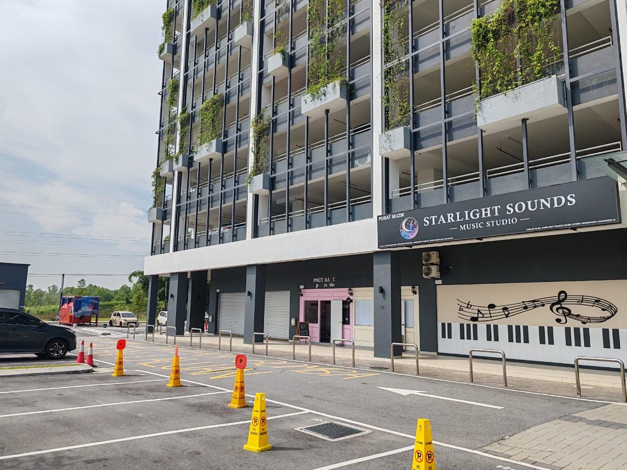 commercial in Tulip Residence, Selangor — photo 4