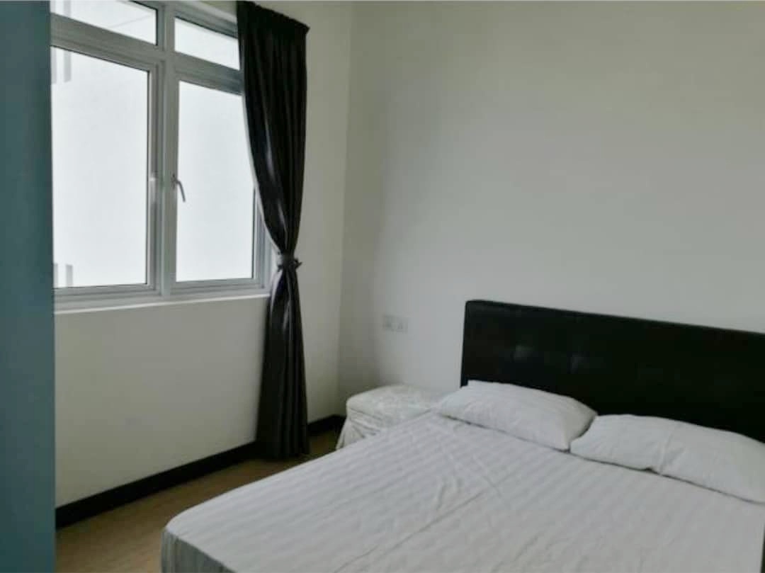 condo in Gelugor, Penang — photo 5