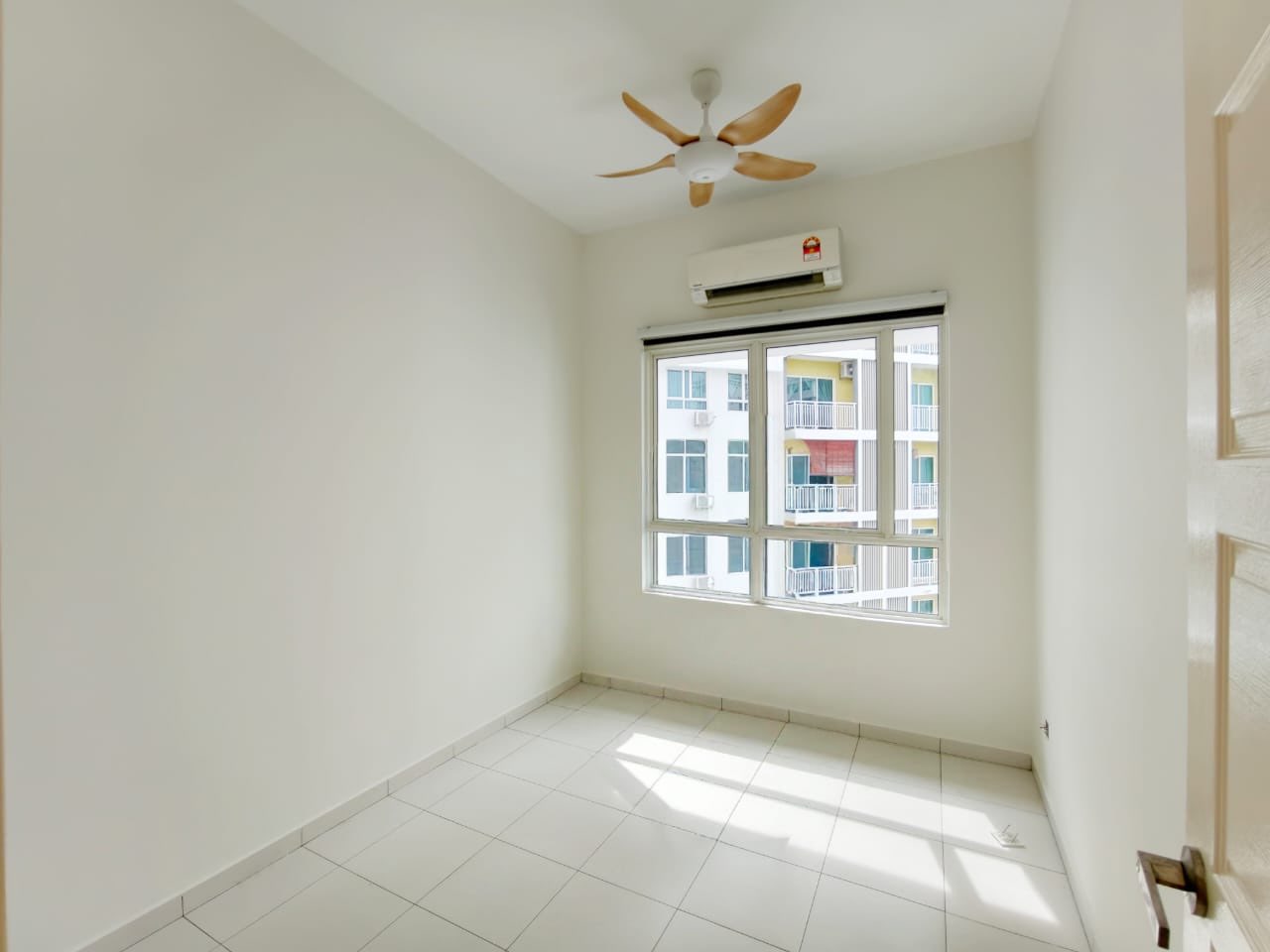 condo in Sungai Ara, Penang — photo 4