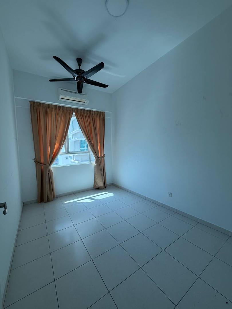 condo in Sungai Ara, Penang — photo 3