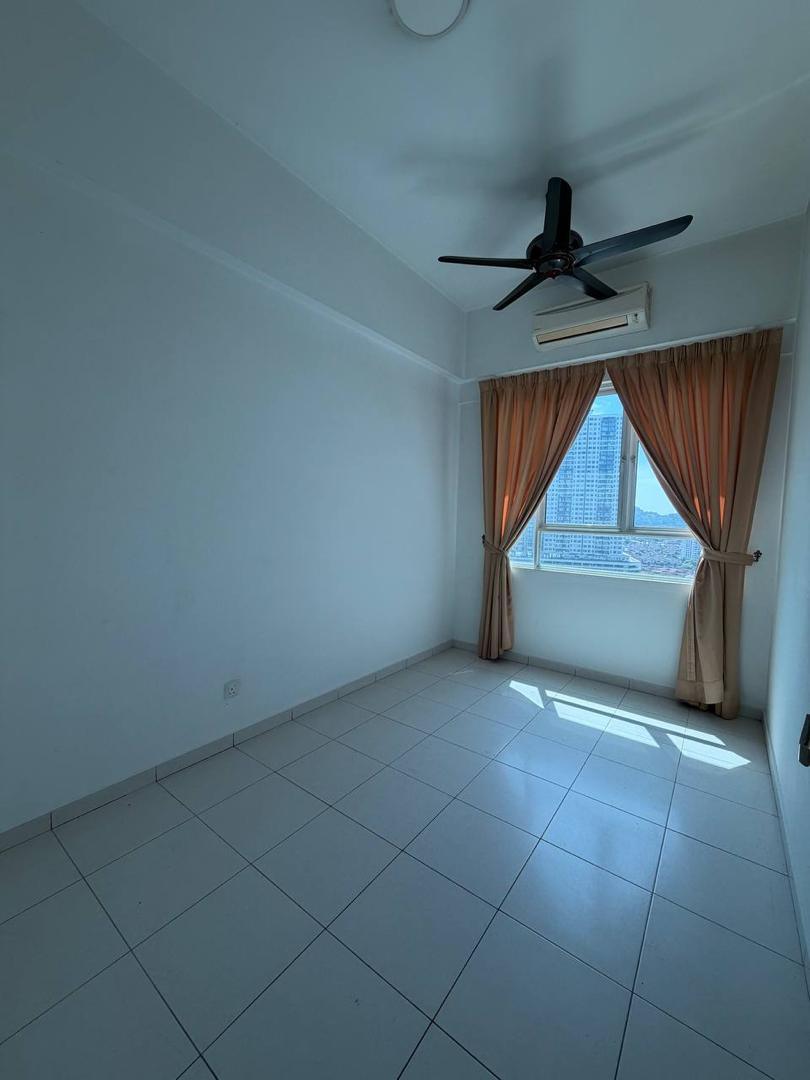 condo in Sungai Ara, Penang — photo 4
