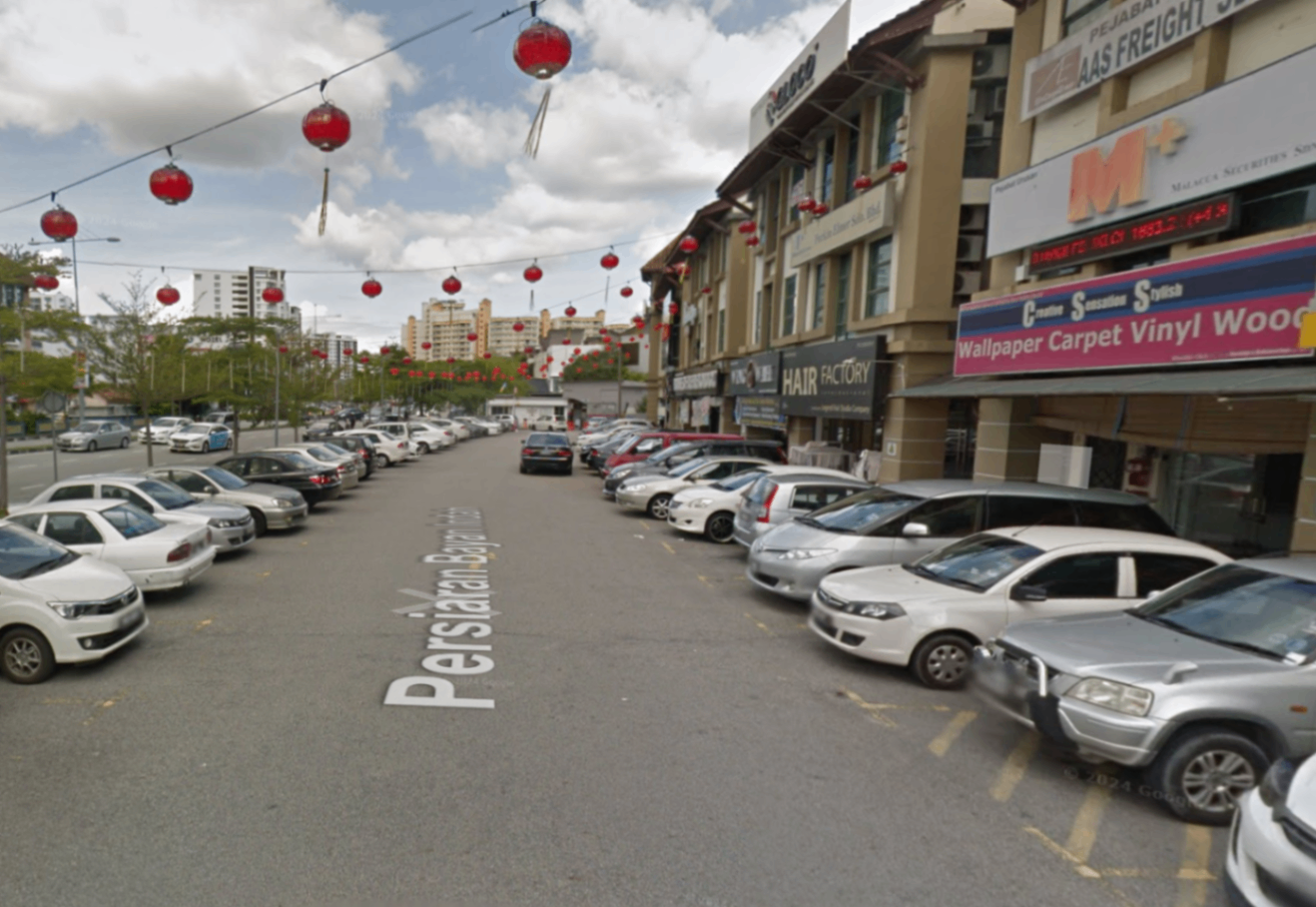 Bayan Bay 3 Storey Shop Office For Sale, Queensbay, Bayan Lepas | Near Mall