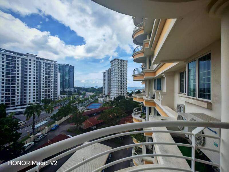 Gold Coast Resort Condo Low Floor Face Summerton 1100sf 1CP Fully Reno & Furnished Bayan Lepas