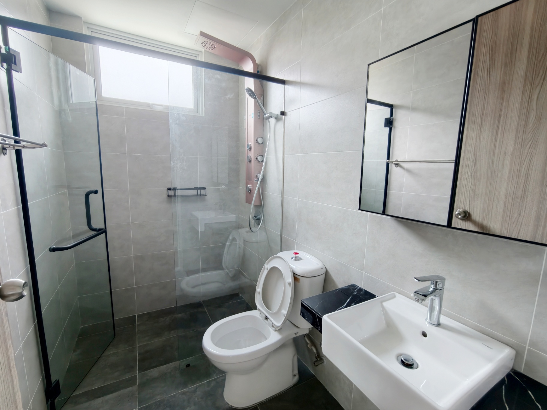 condo in Bayan Lepas, Unknown — photo 5