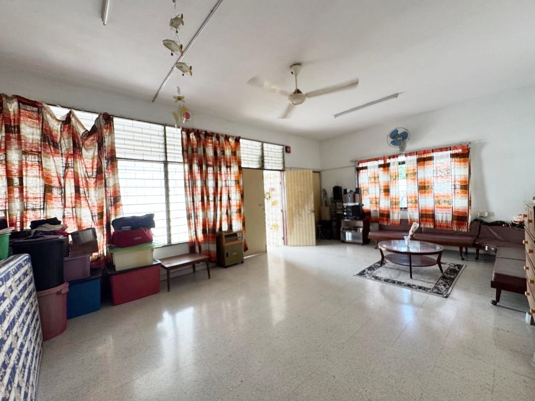 house in Gelugor, Penang — photo 6
