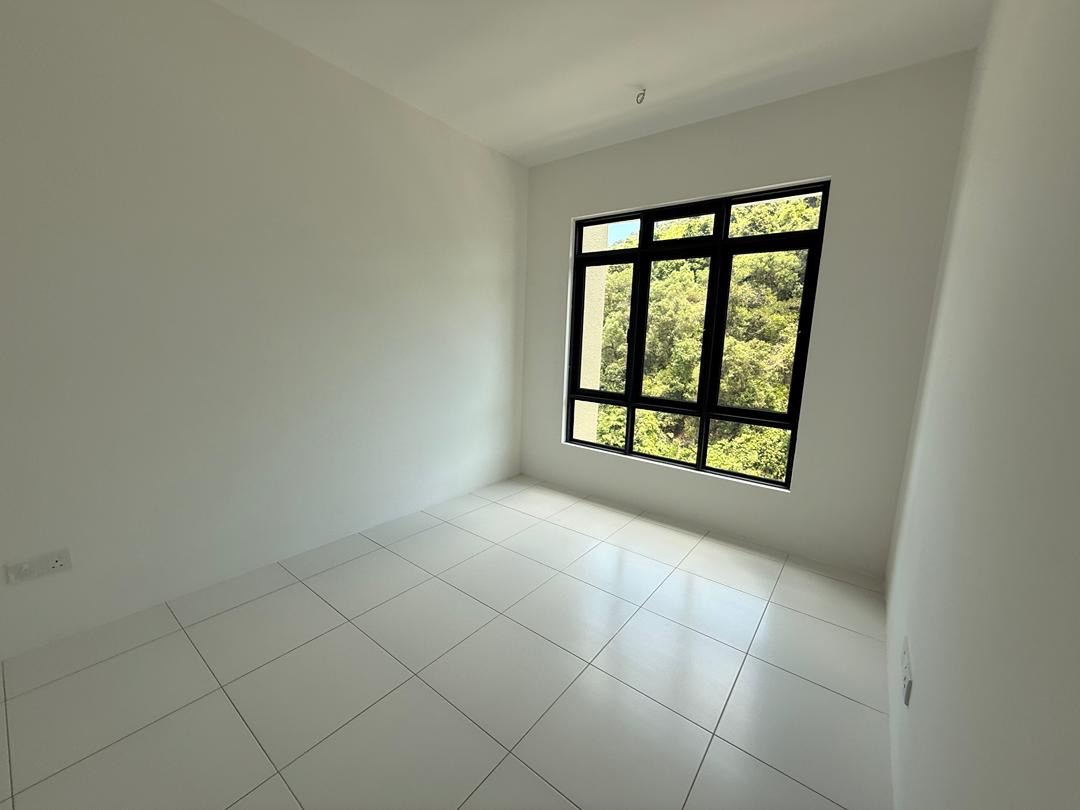 condo in Bukit Jambul, Penang — photo 6
