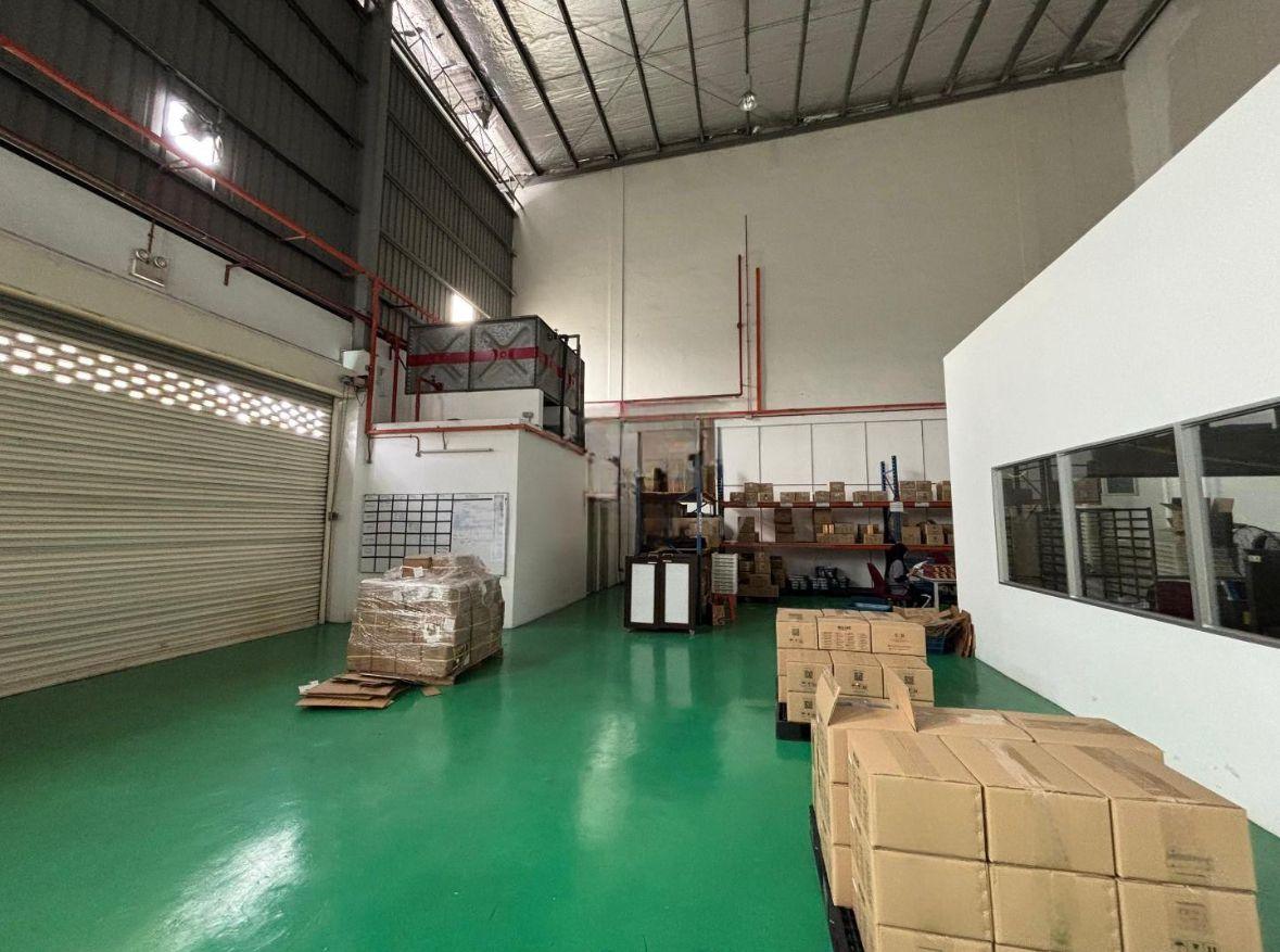 Factory/Warehouse for Sale @ Kawasan Industri Ringan Juru, Juru | FreeholdFactory / Warehouse I Land Area 14213 sqft