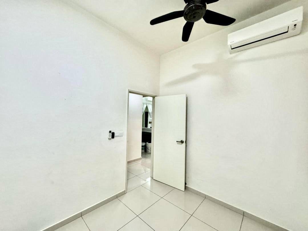 condo in Sungai Ara, Penang — photo 5