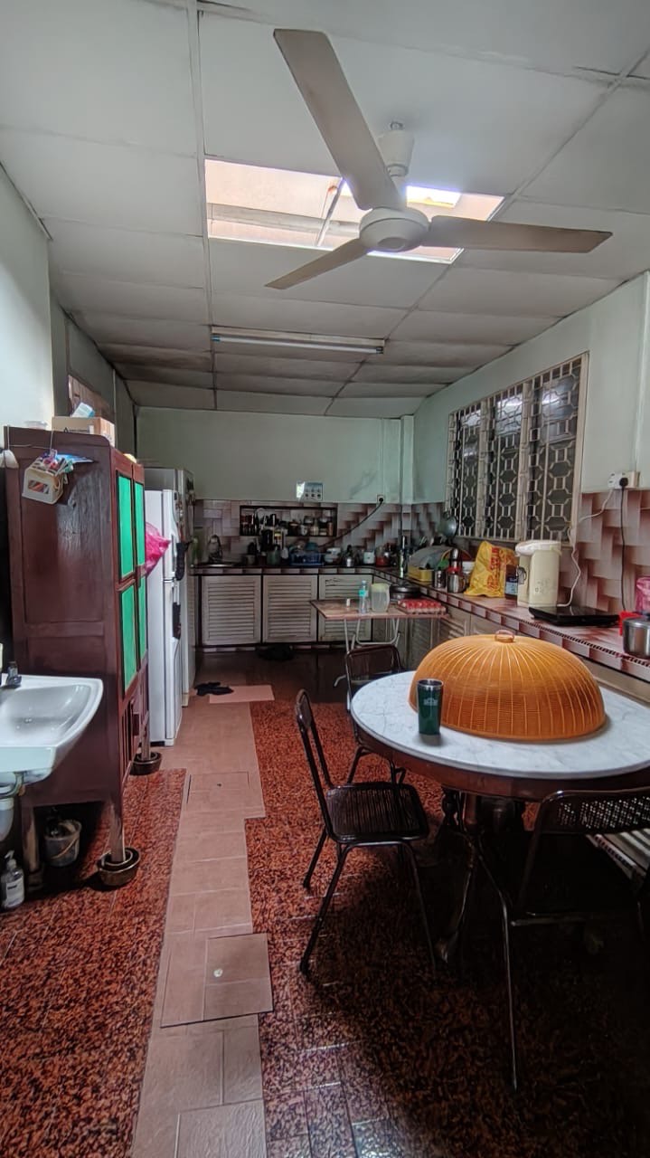 house in Jelutong, Penang — photo 4