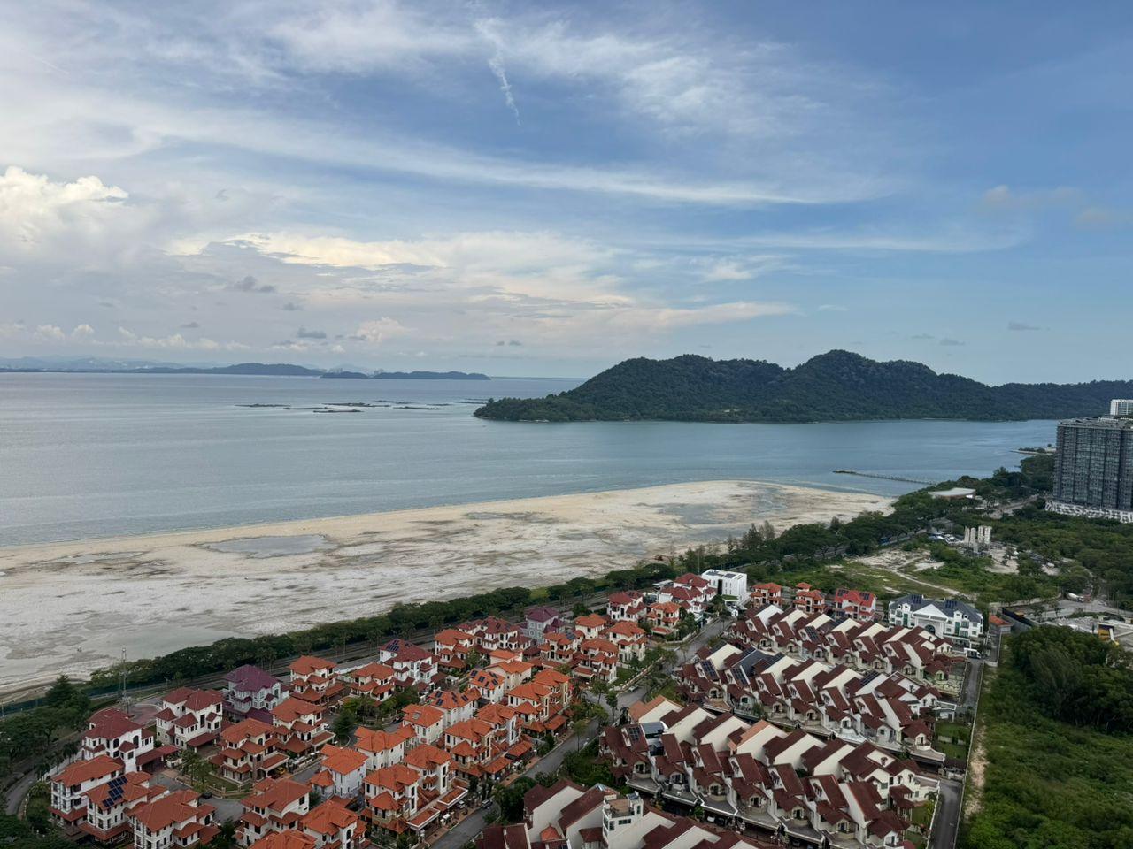 condo in Gelugor, Penang — photo 3