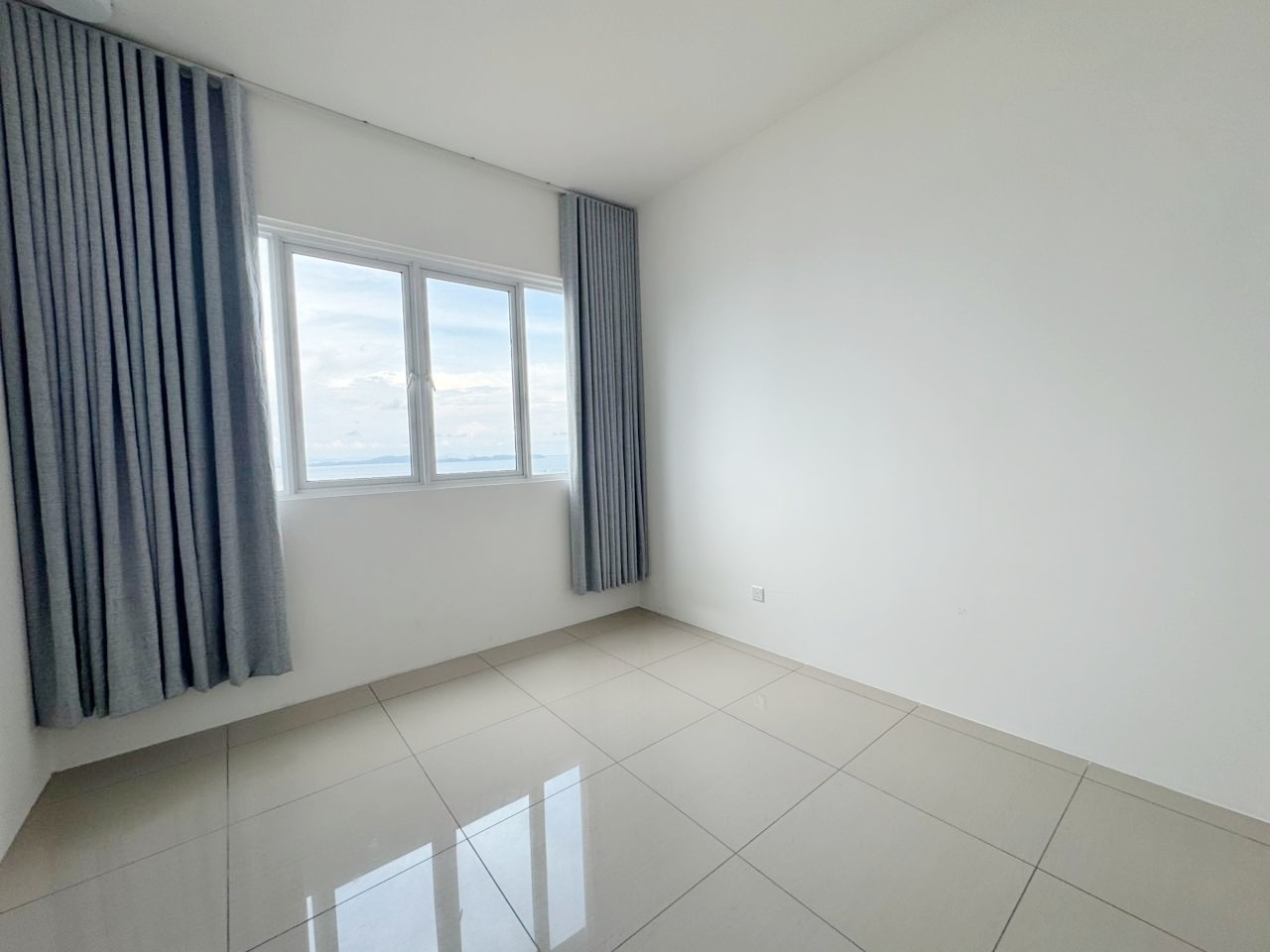 condo in Gelugor, Penang — photo 4