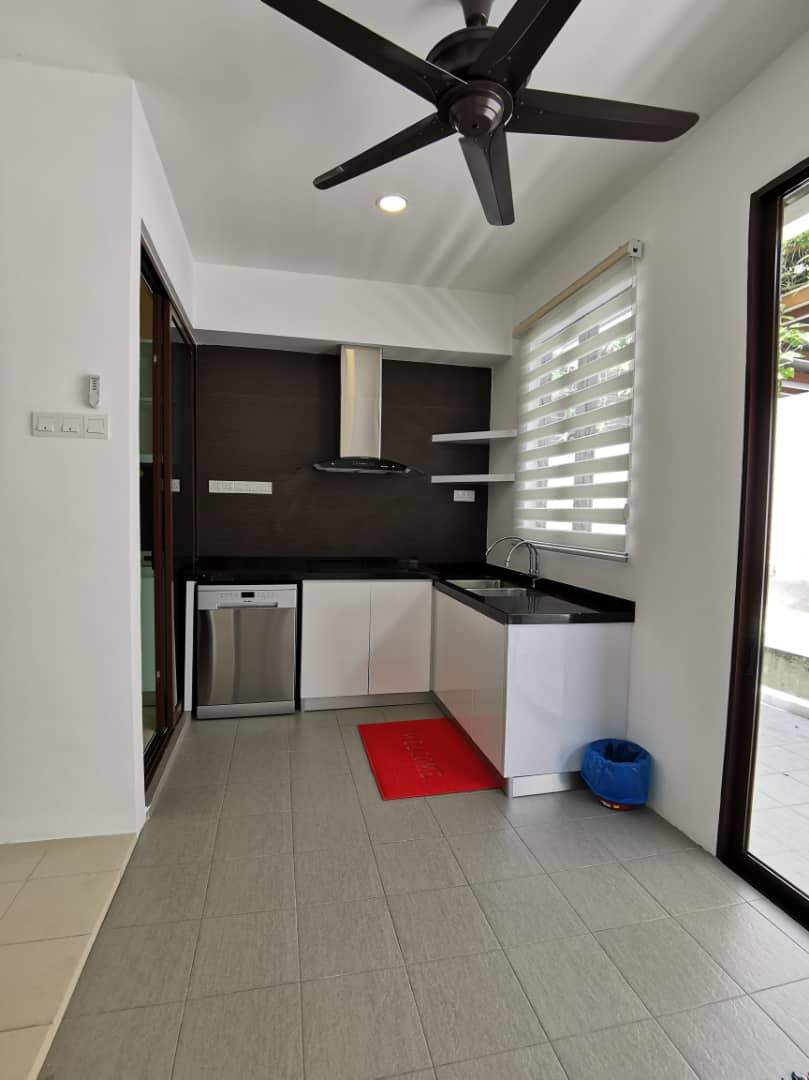 house in Batu Ferringhi, Penang — photo 3