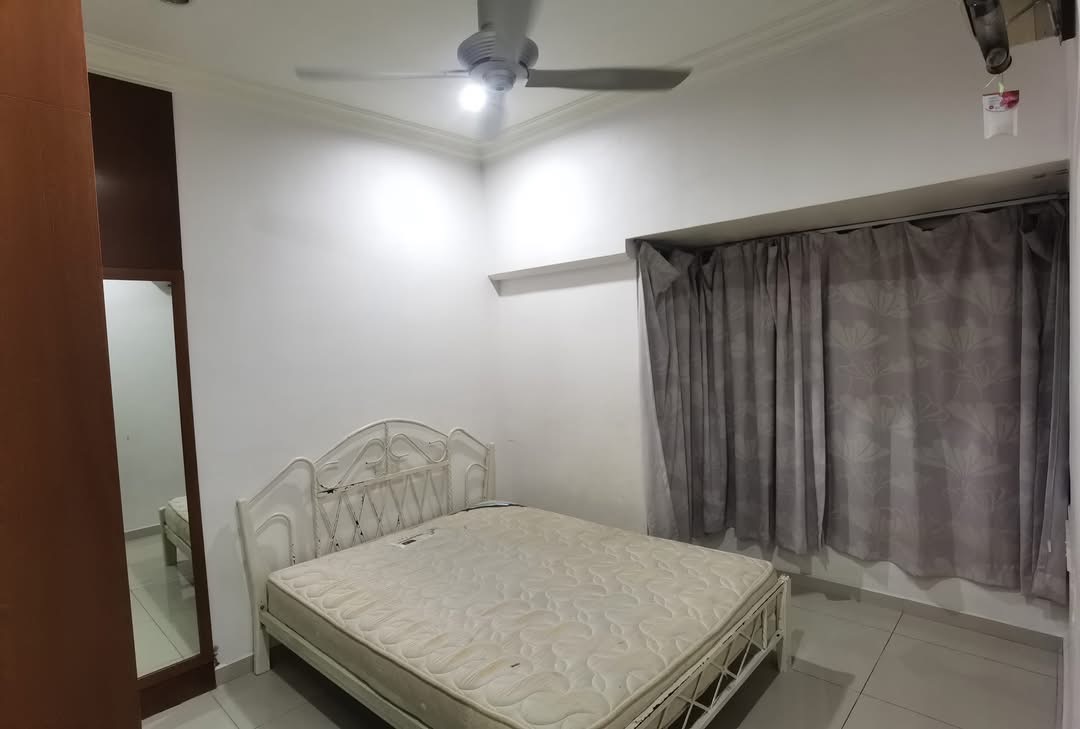 condo in Gelugor, Penang — photo 7