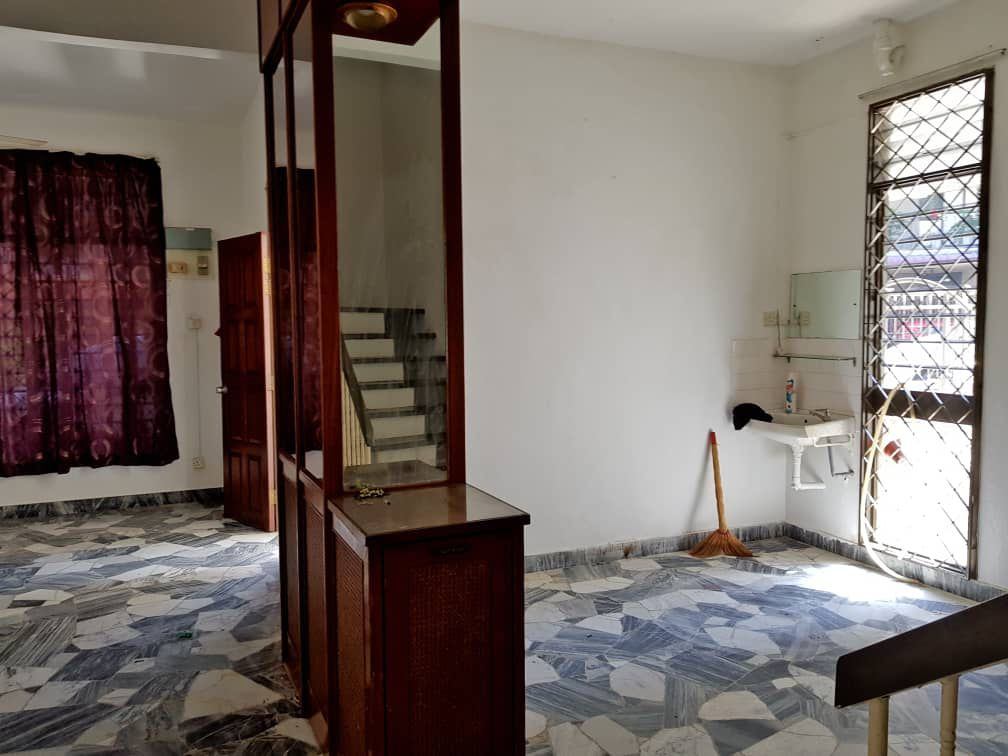 house in Tanjung Tokong, Penang — photo 3