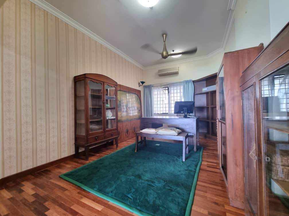 condo in Batu Ferringhi, Penang — photo 7