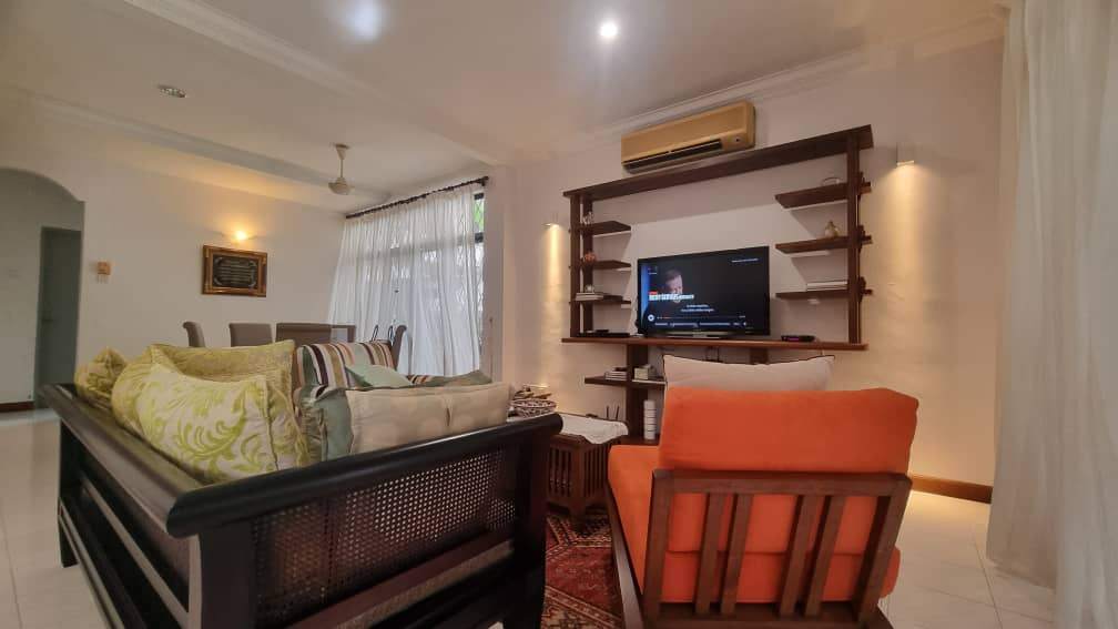 Batu Ferringhi 2 Storey Semi D ; Renovated ; Well Maintained Unit ; Landscape Garden