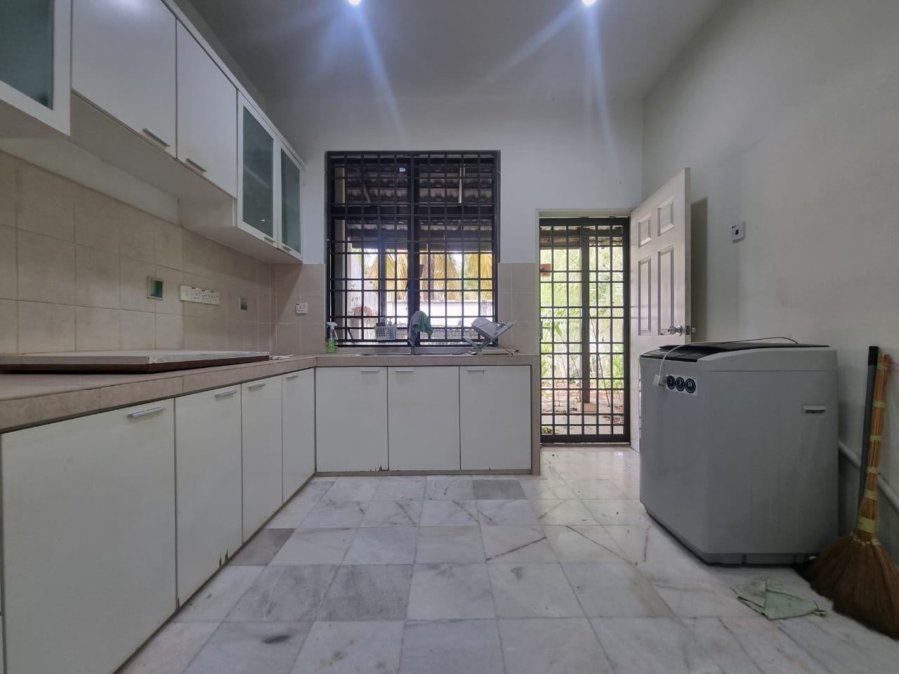house in Batu Ferringhi, Penang — photo 3