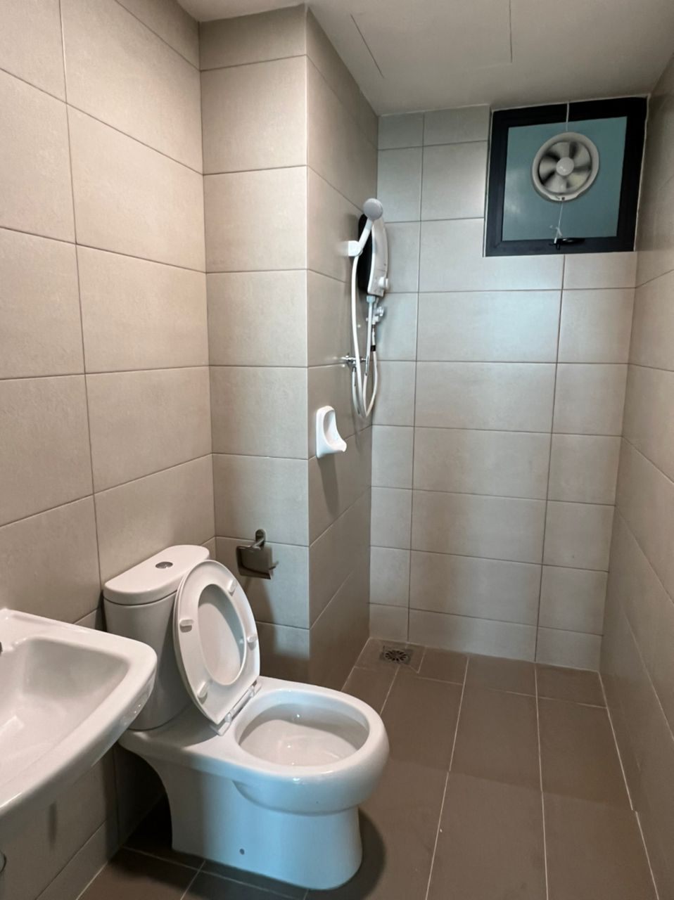 condo in Batu Ferringhi, Penang — photo 5