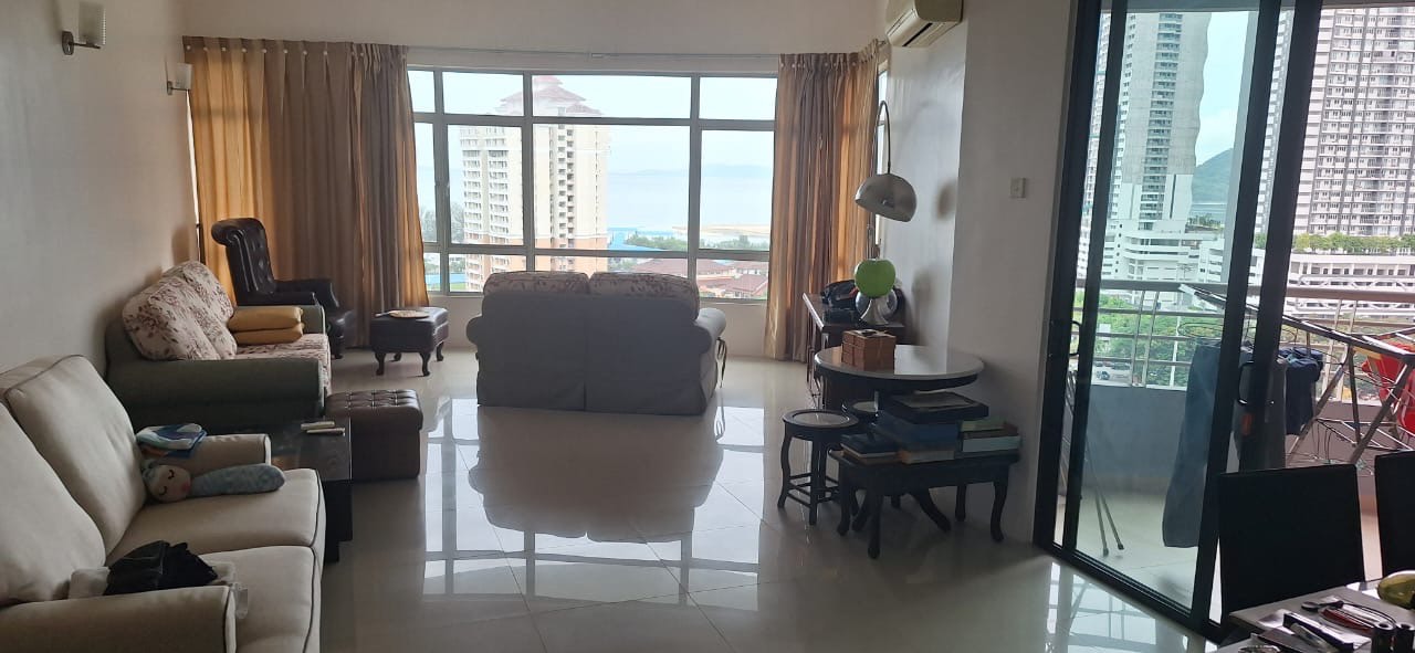 The View Condominium, 3 CP, 2011sft
