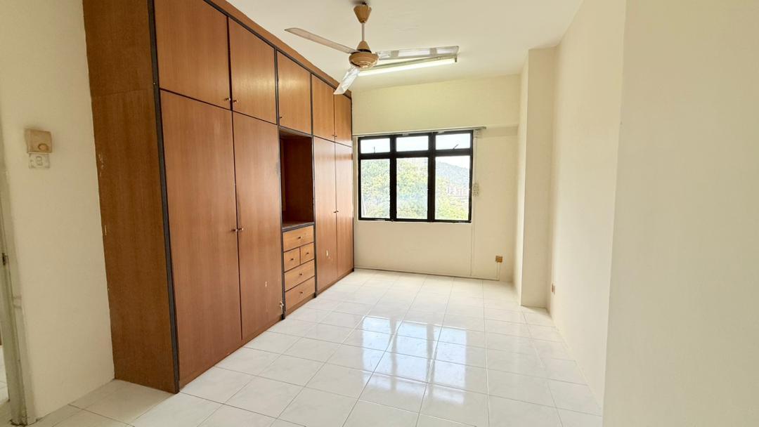 condo in Jelutong, Penang — photo 4
