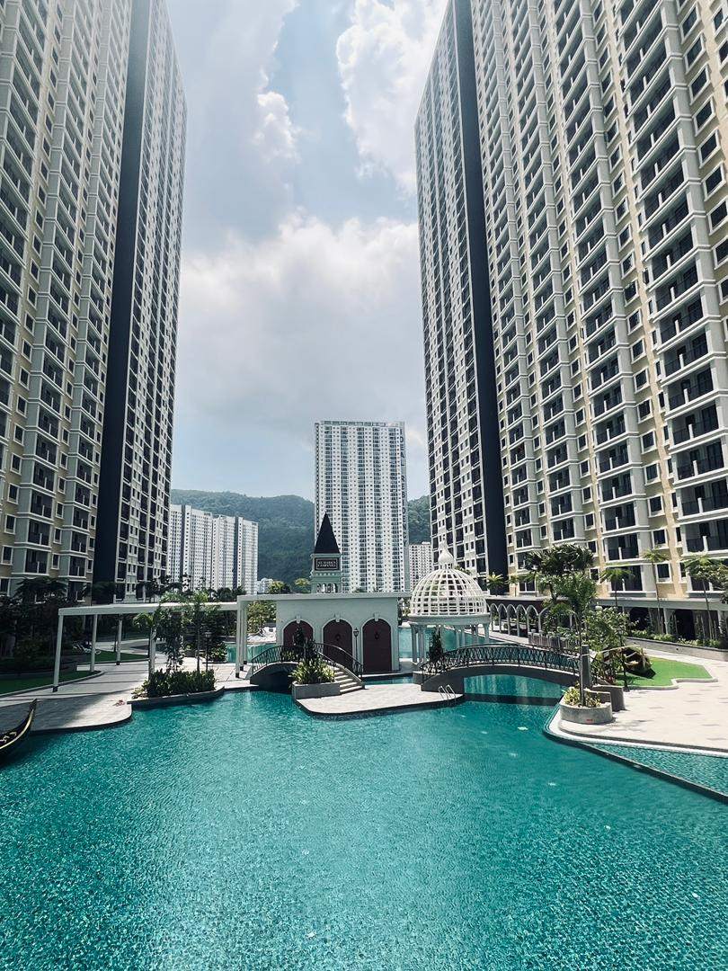 condo in Gelugor, Penang — photo 5