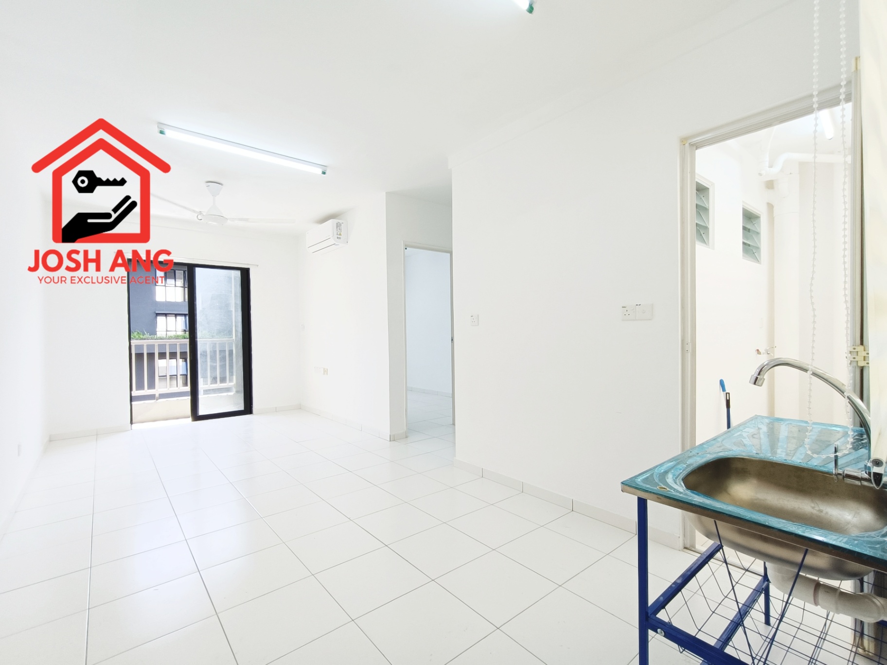 Tri Pinnacle in Tanjung Tokong 650sf Basic Unit High Floor Brand New Unit