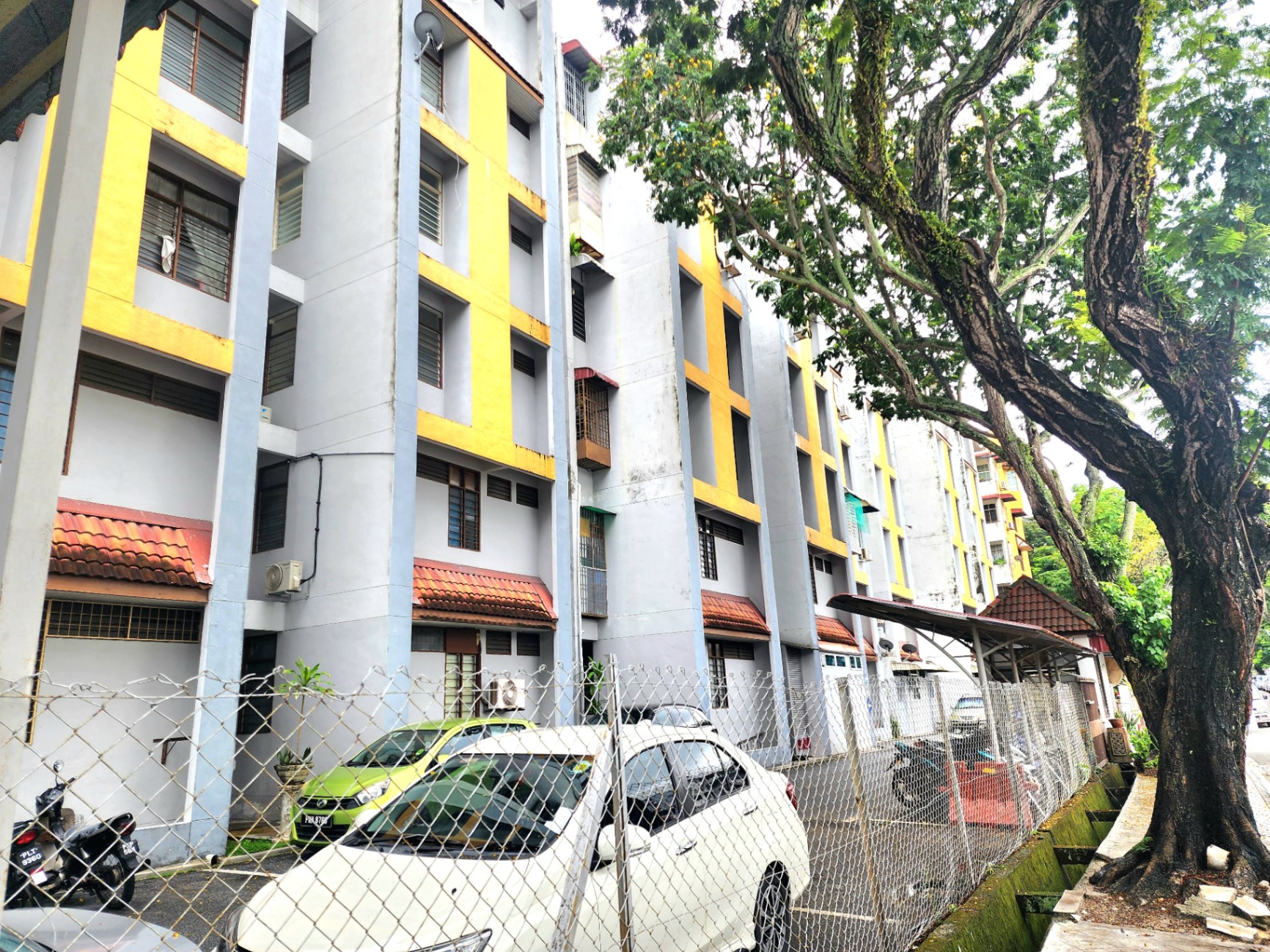 condo in Sungai Dua Island, Penang — photo 2