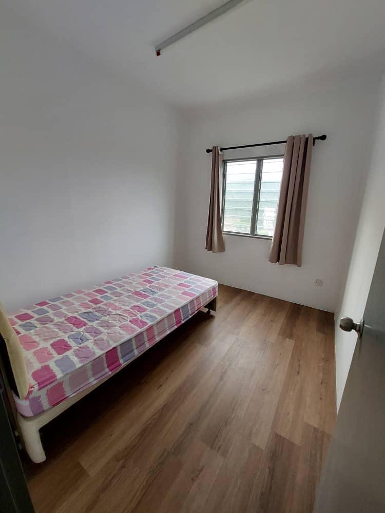 condo in Teluk Kumbar, Penang — photo 6