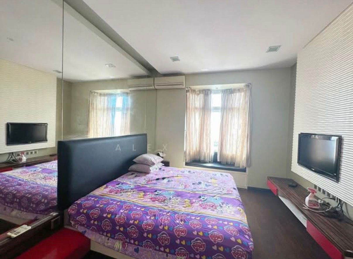 condo in Gelugor, Penang — photo 3