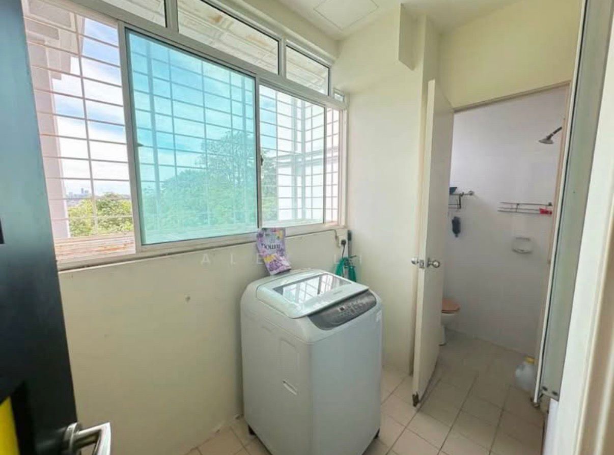 condo in Gelugor, Penang — photo 6