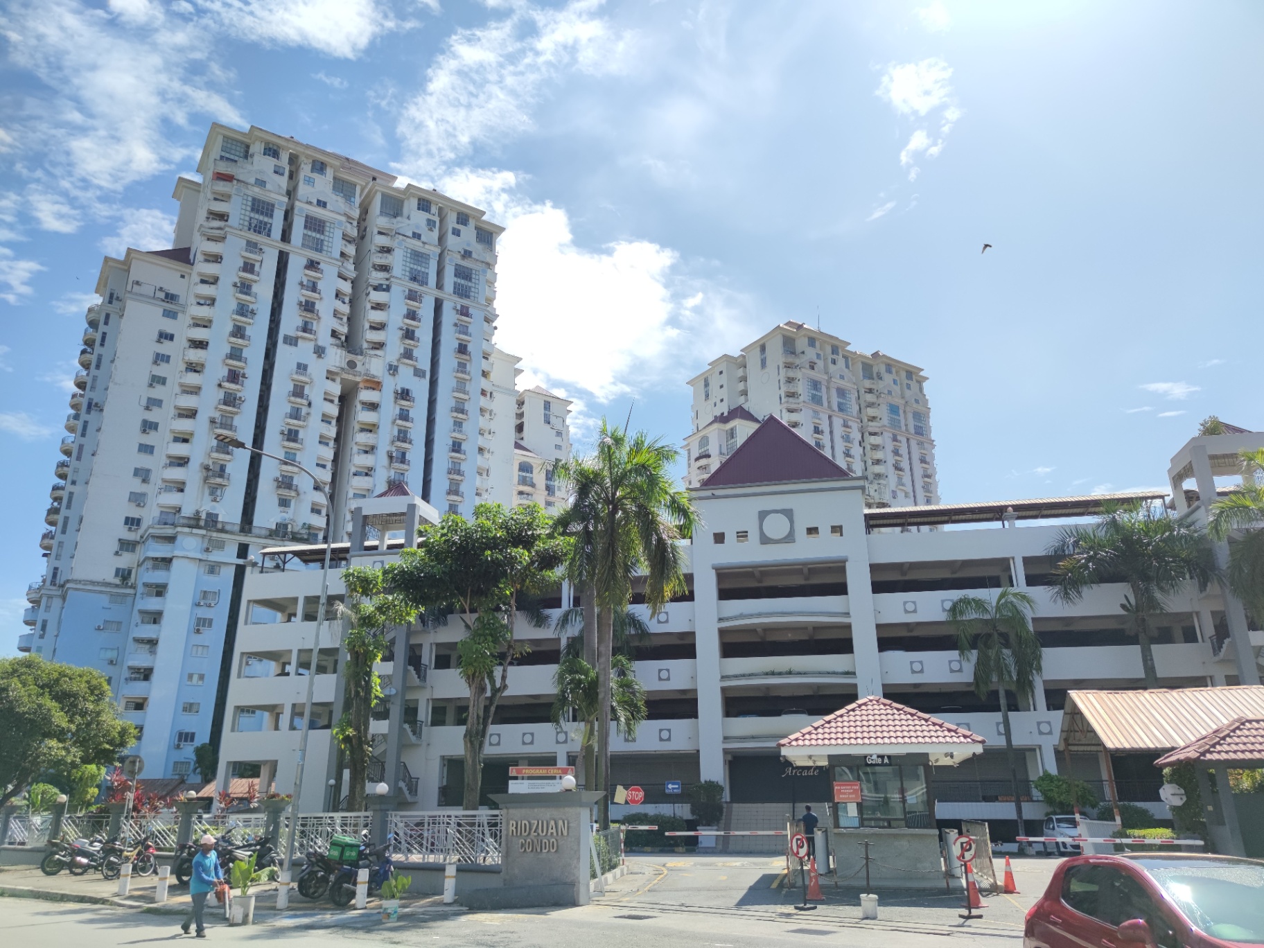 condo in Bandar Sunway, Selangor — photo 5