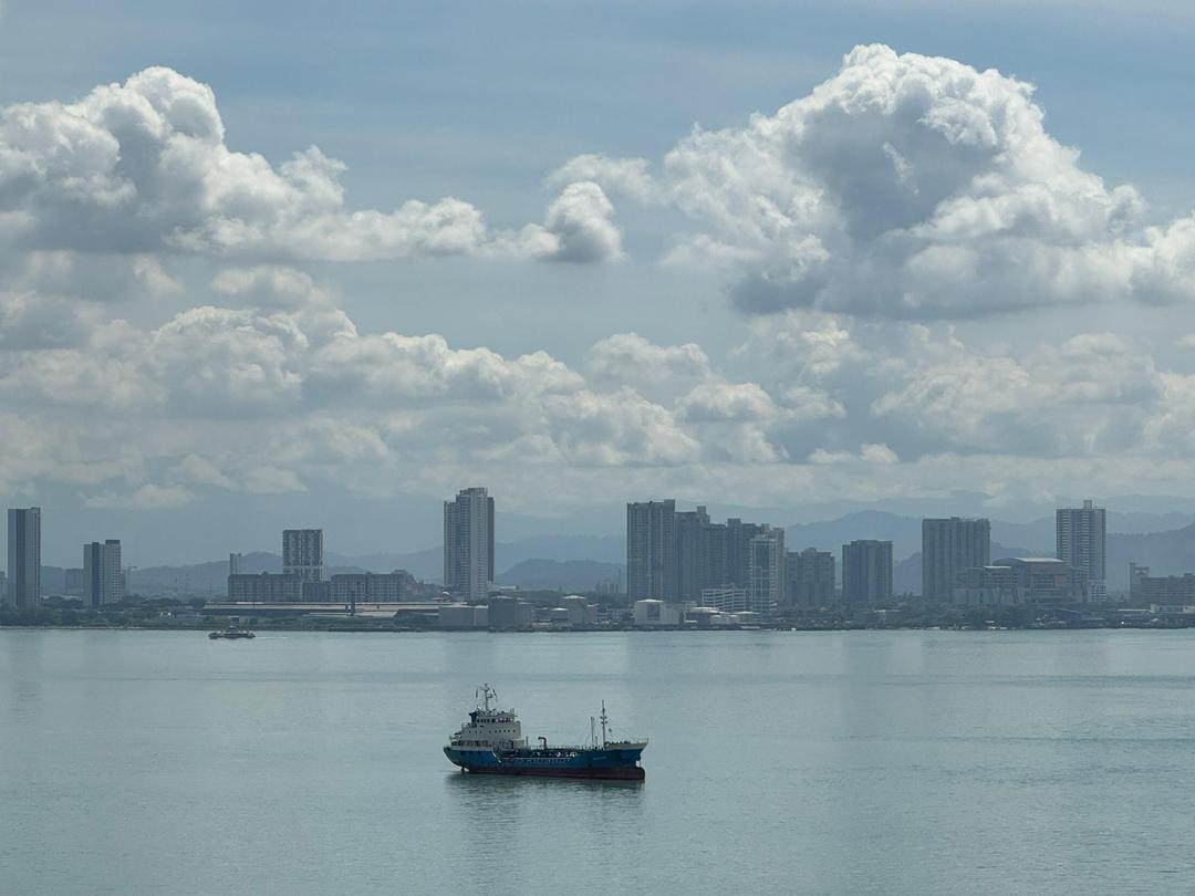 condo in George Town, Penang — photo 4