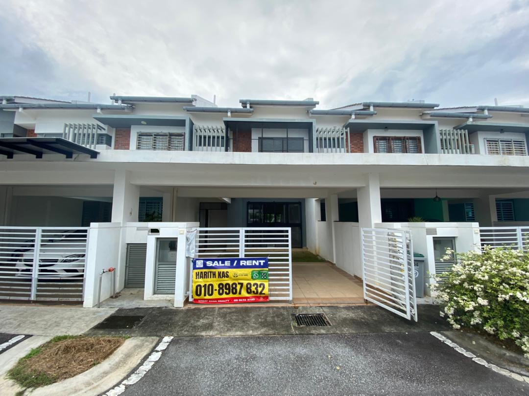 4-bedroom house in Nilai, Negeri Sembilan for sale — 2-Storey Terraced House for Sale @ Laman Mawar, Nilai | Freehold