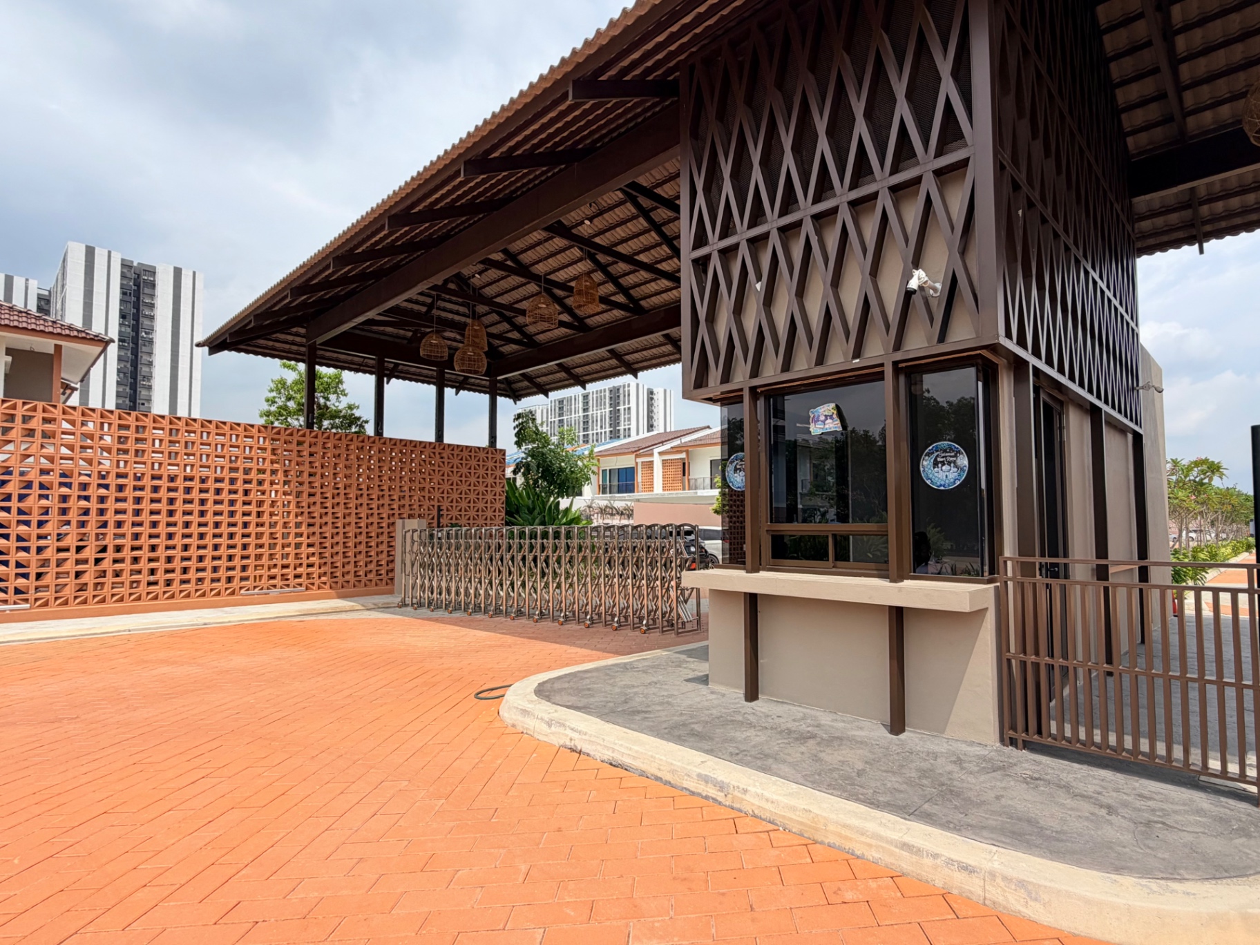 New Double Superlink House Balinese Inspired Cybersouth 