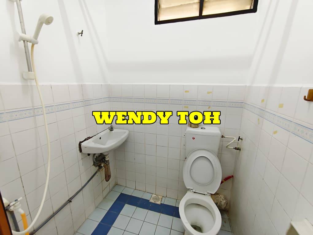 condo in Gelugor, Penang — photo 7