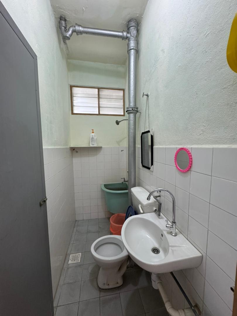 condo in Air Itam, Penang — photo 7