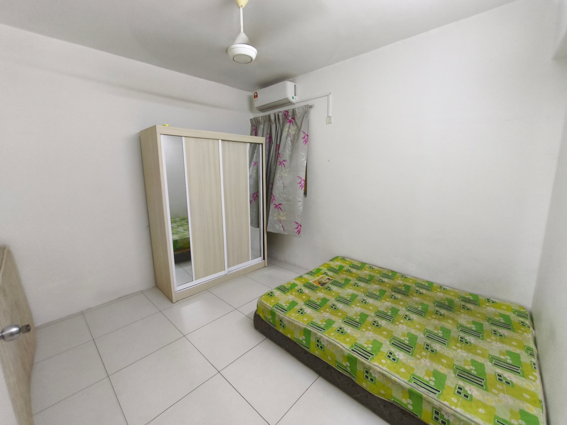 condo in Puchong, Selangor — photo 4