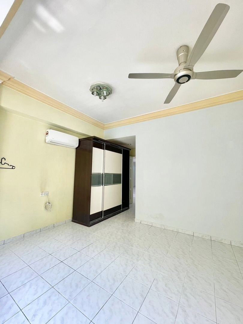 condo in Green Acre Park, Selangor — photo 4