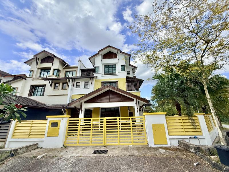 CORNER LOT LIMITED UNIT 2.5 Storey Semi-D @ Seksyen 3 Bandar Baru Bangi 🔥🔥