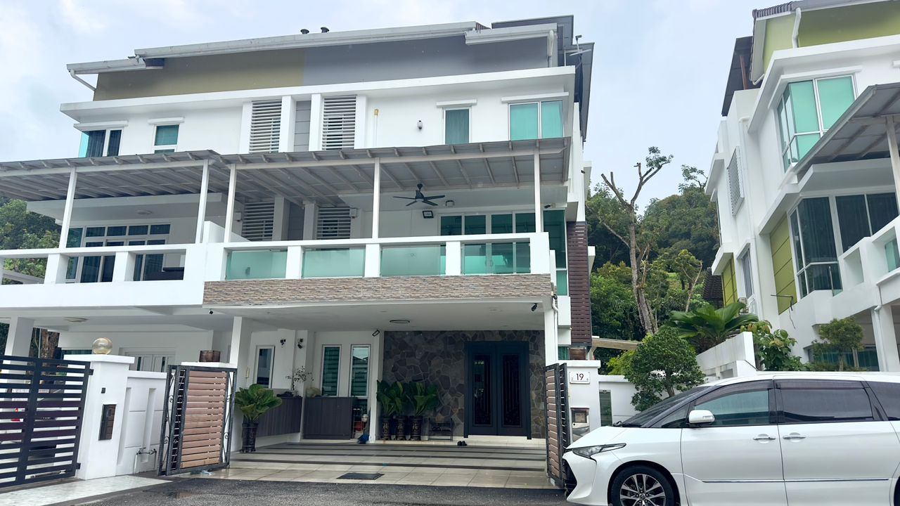 RARE Freehold 3.5 Storey Semi-D @ Bukit Jambul | Gated & Guarded ‼️‼️ 📍 nearby INTI International College • Bukit Jambul • Ming Xing Primary School • Bayan Lepas •