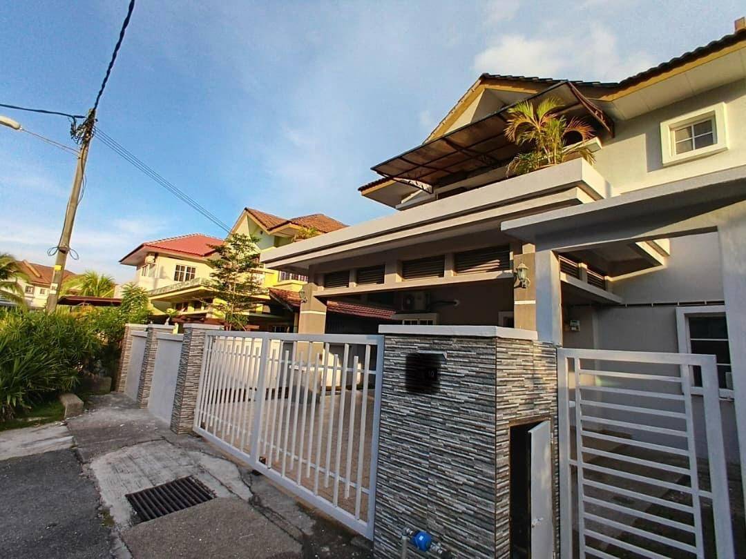 Double Storey Semi-D Cluster, Seksyen 6 Bukit Mahkota, Bangi