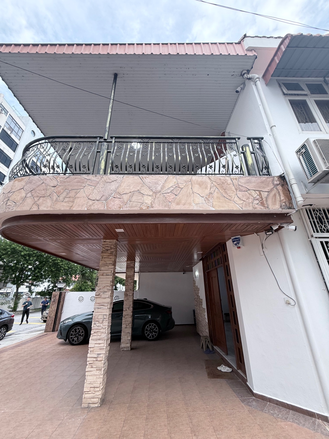 Semi-D House for Sale @ Lorong Kelawai, Pulau Tikus | Fully Furnished