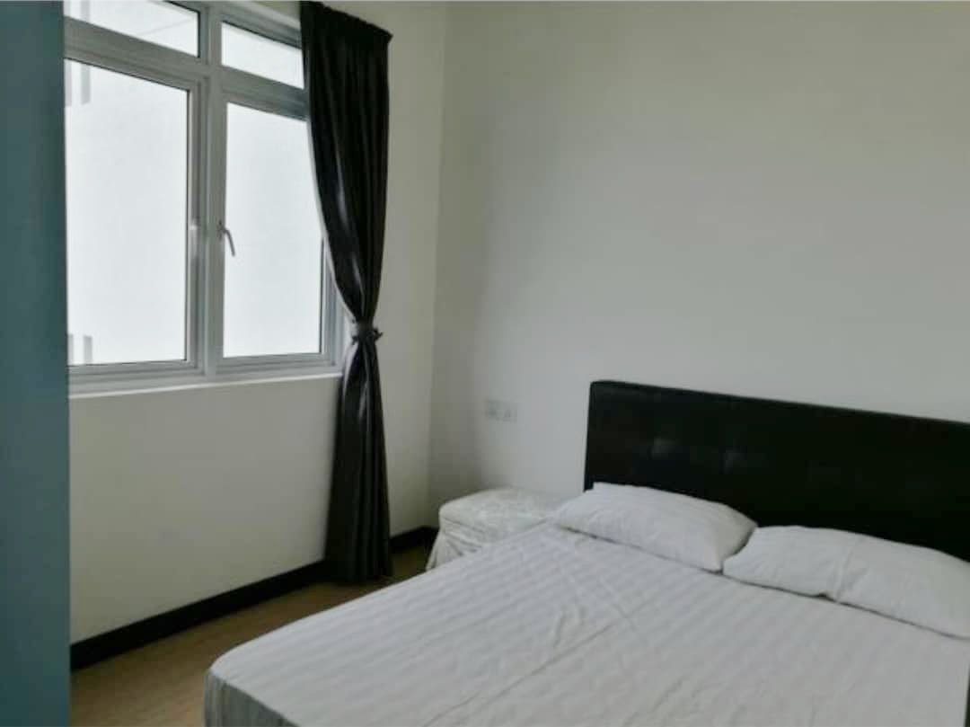 condo in Gelugor, Penang — photo 6