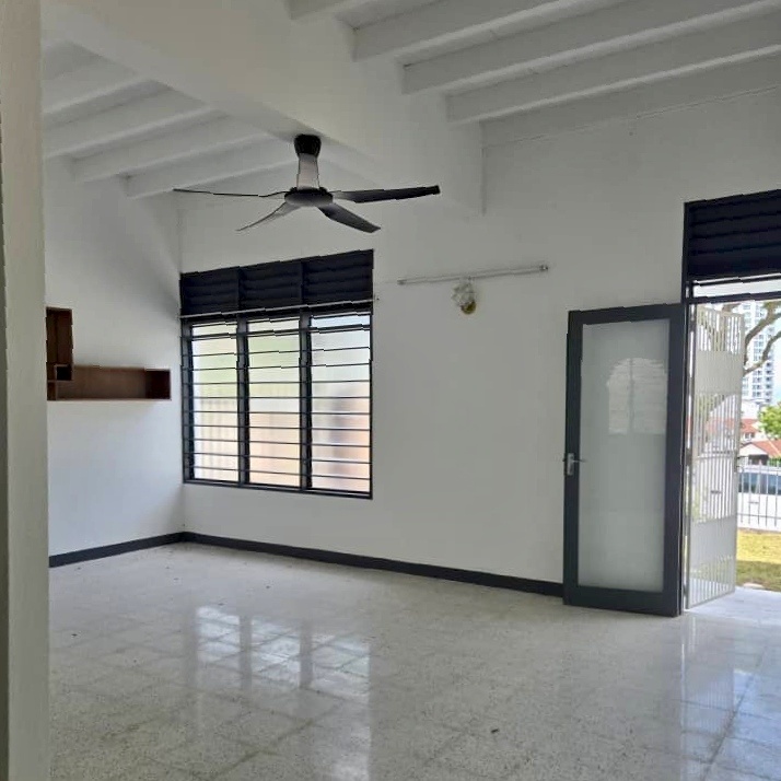 house in Tanjung Bungah, Penang — photo 3