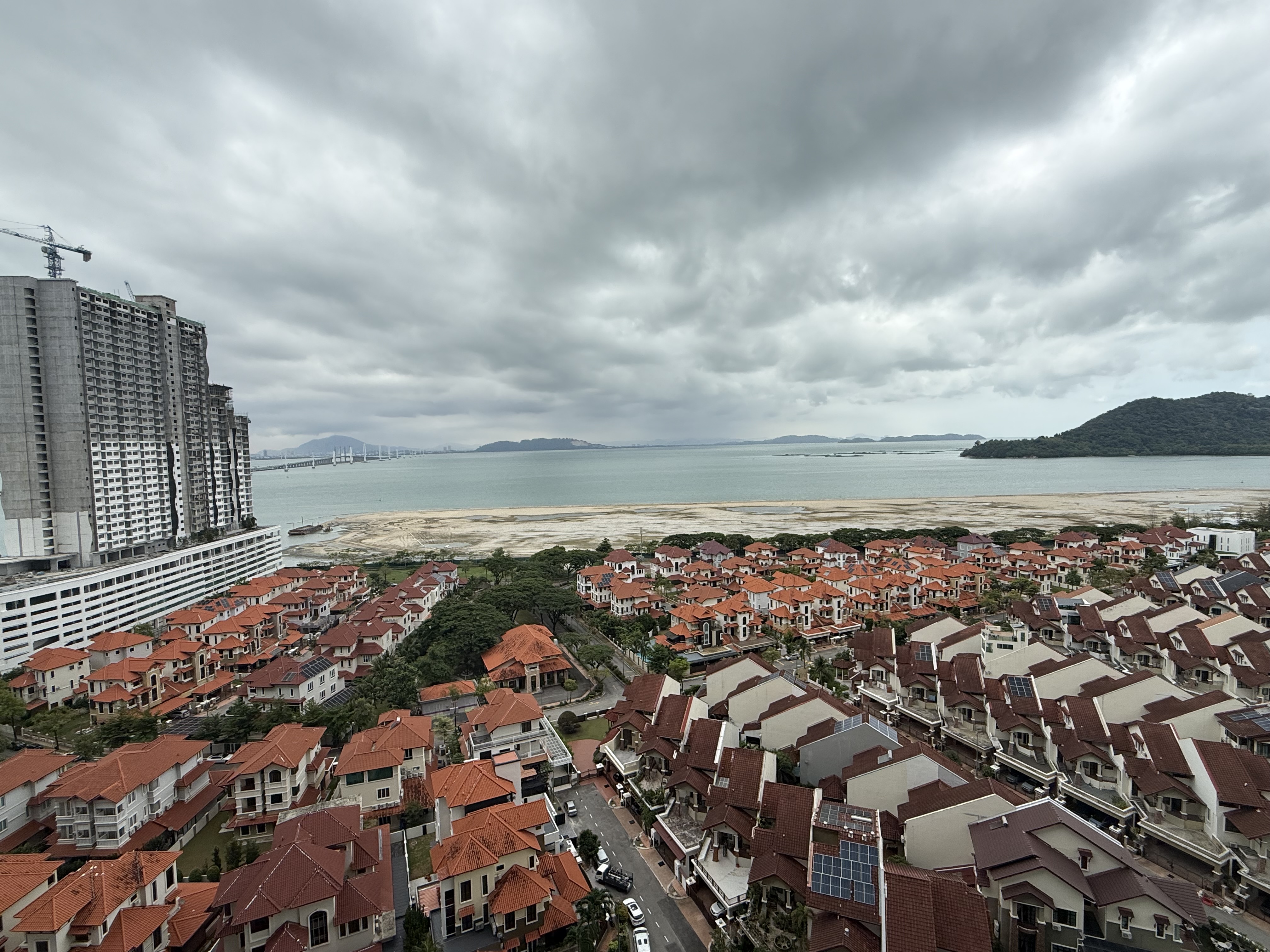 Fully Furnished The Zen Condominium 850sf 2CP Gelugor