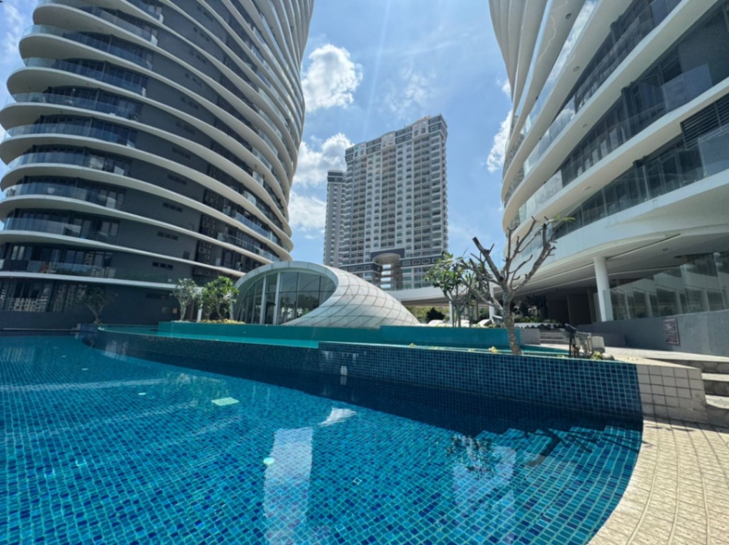 condo in Gelugor, Penang — photo 6