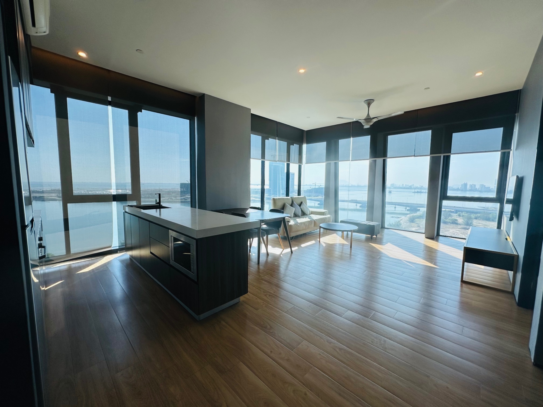 Seaview corner unit @ City of Dreams, Tanjung Tokong | Fully Furnished